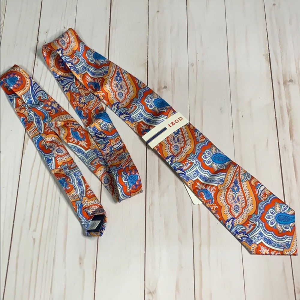 Brand new Izod Tie